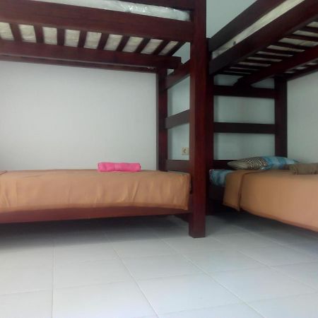 Ariata Arya Hostel Kuta  エクステリア 写真